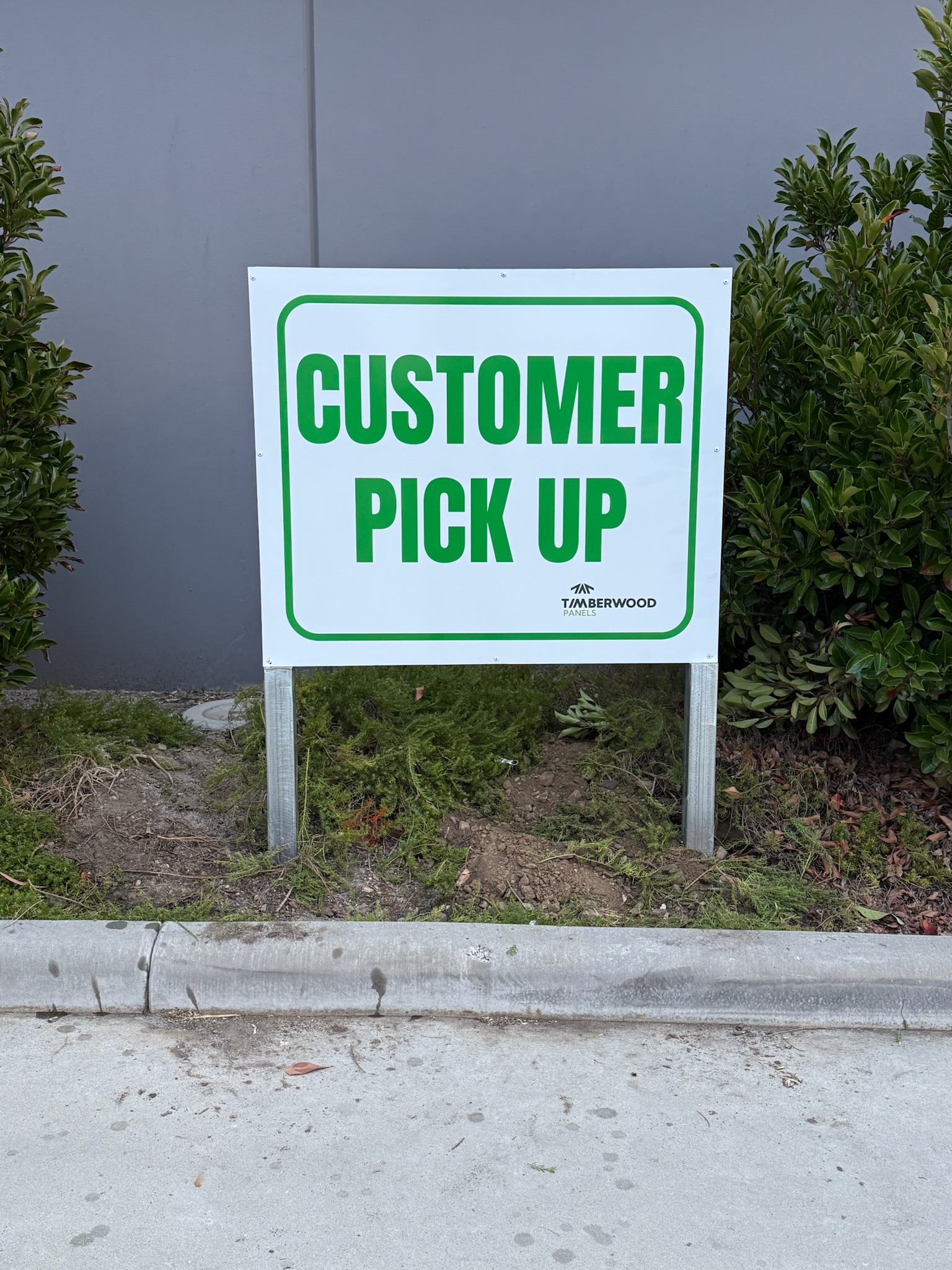 Customer Pickup Sign